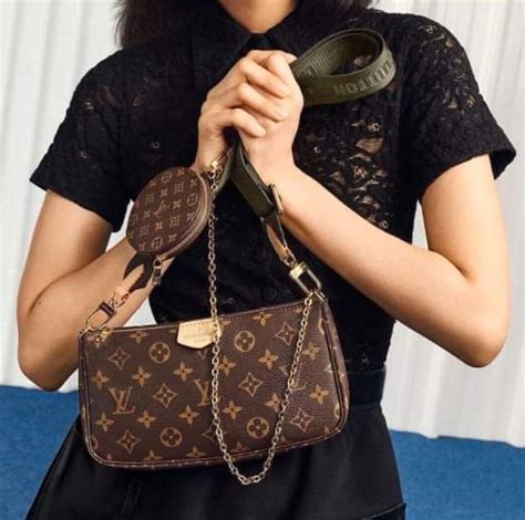 bolsas que te dan en louis vuitton